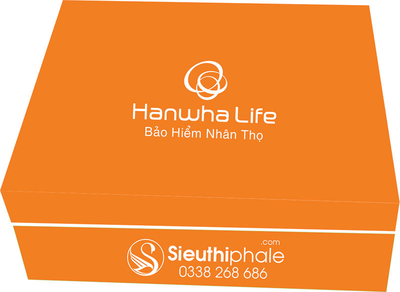 Bộ bình cốc Ocean in logo được đựng trong hộp đựng quà cao cấp, cốt giấy carton cứng, lót lụa sang trọng, bọc giấy xi chống thấm được chọn mầu , nắp hộp in logo theo yêu cầu tạo lên bộ quà tặng sang trọng và quý phái